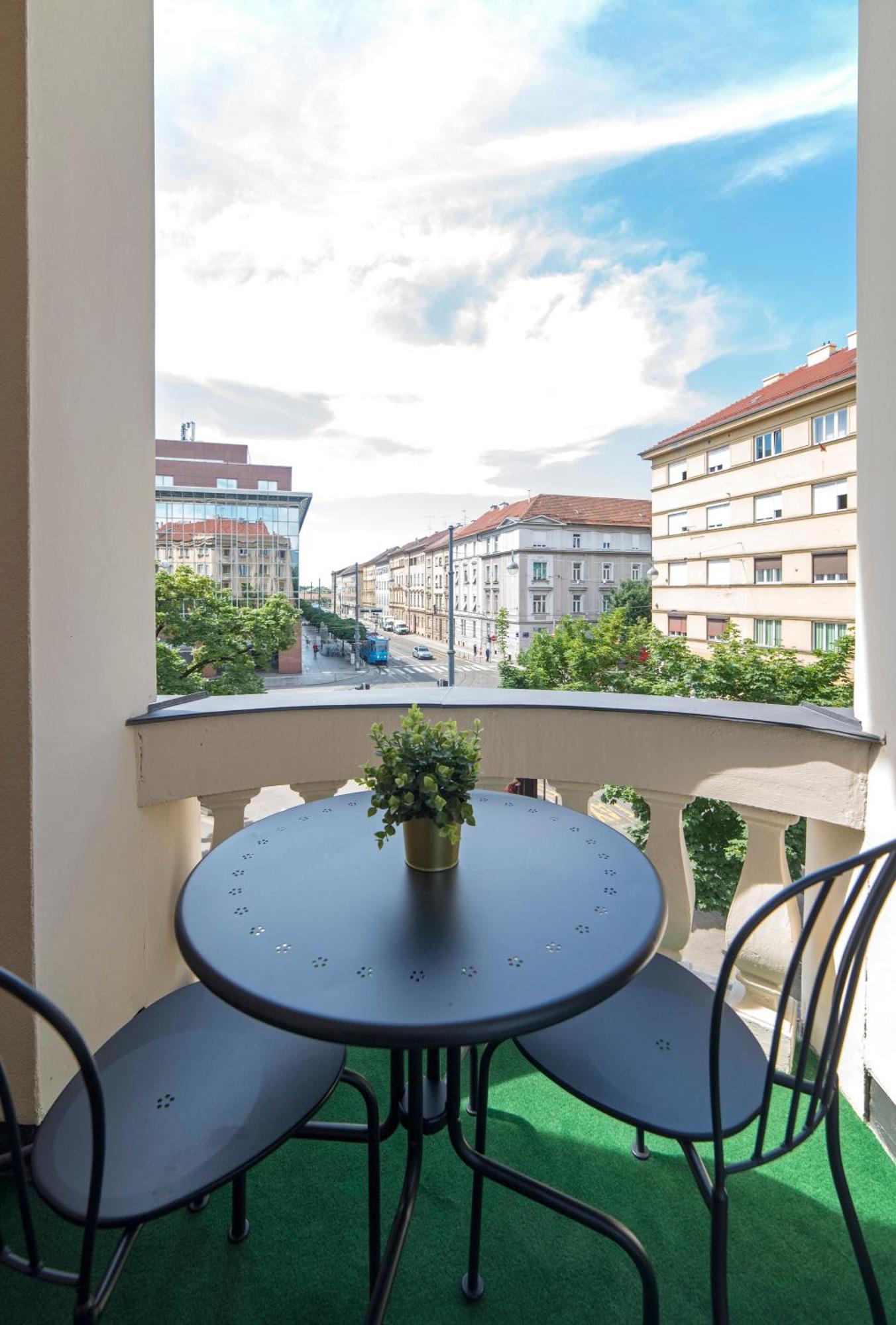 זאגרב Evita Accommodation מראה חיצוני תמונה